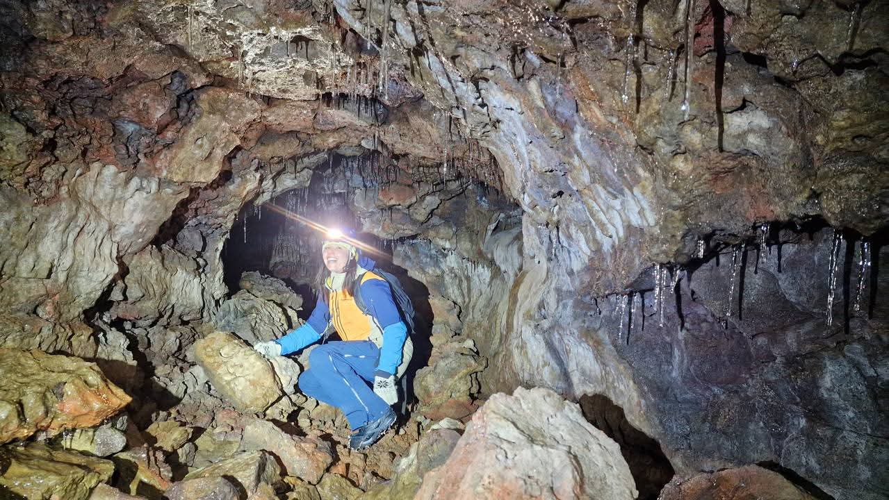 Grotte de lave, Islande