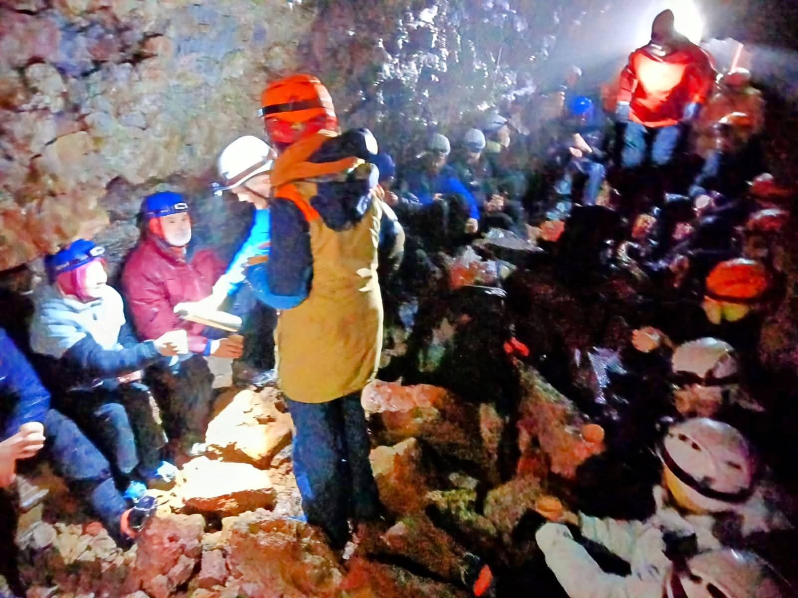Grotte de lave, Islande